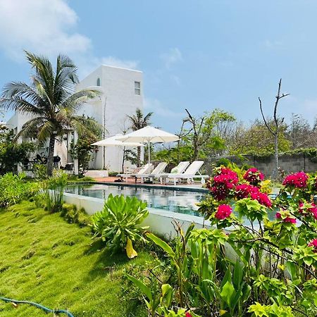 Hồ Lân Retreat, Villa mặt biển dành cho 8 người. Pho Tri Esterno foto