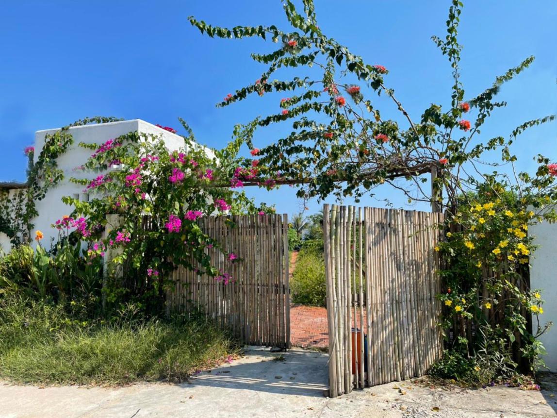 Hồ Lân Retreat, Villa mặt biển dành cho 8 người. Pho Tri Esterno foto