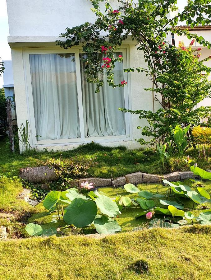 Hồ Lân Retreat, Villa mặt biển dành cho 8 người. Pho Tri Esterno foto